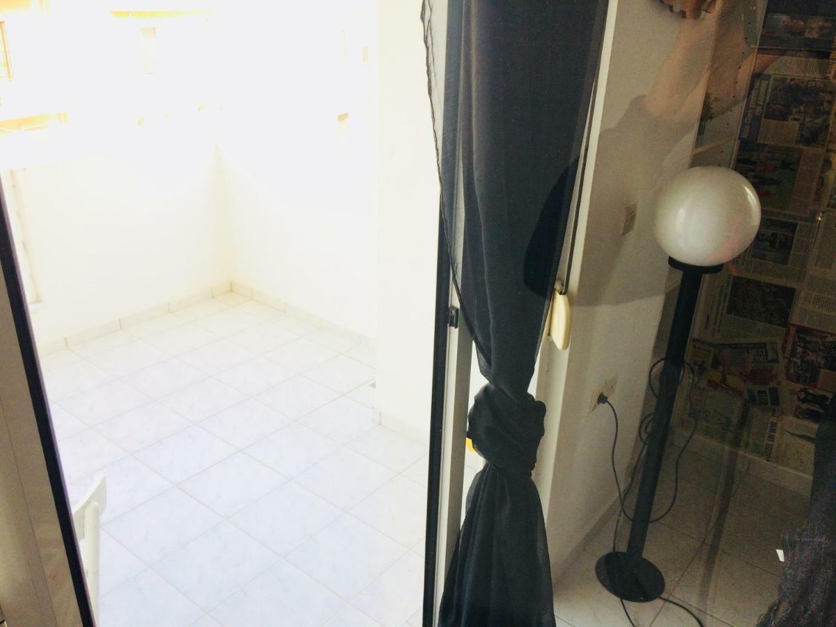Korona Βeach Αpartments Lägenhet Rethymno Exteriör bild